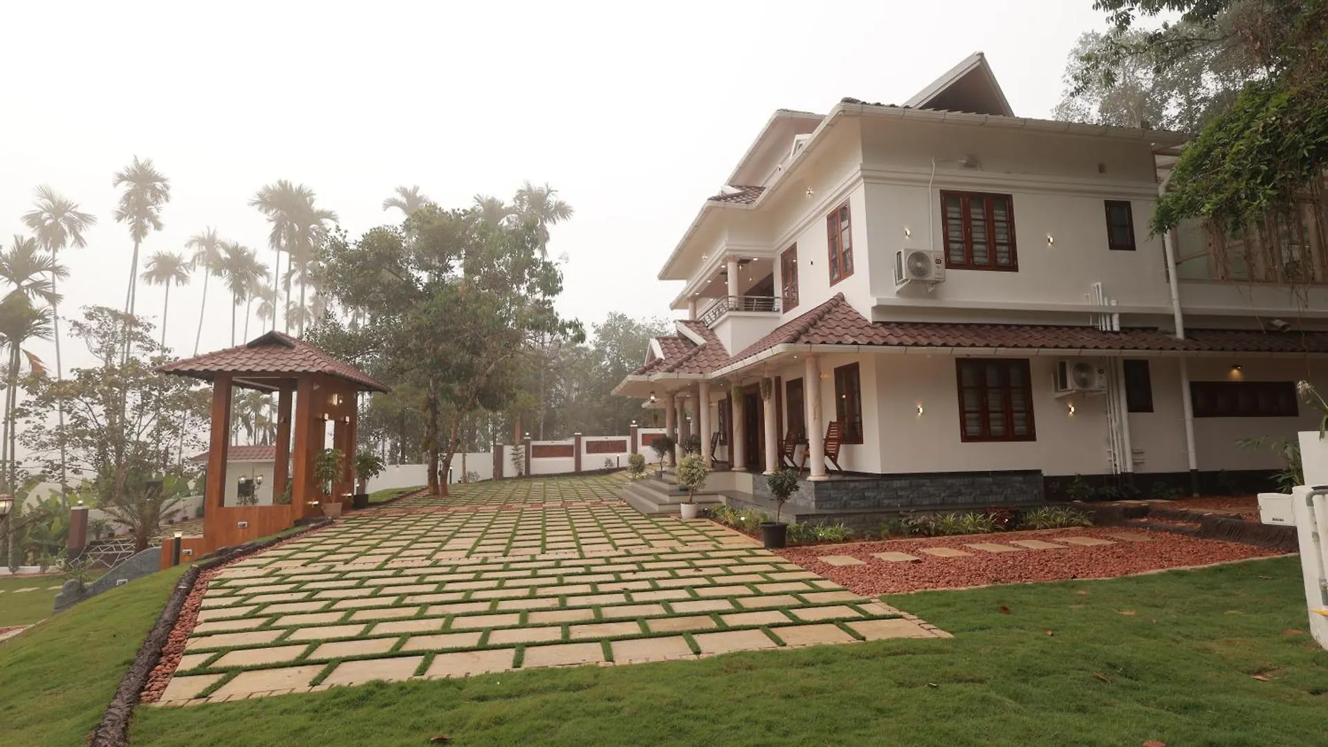 Tatvaura Resort Wayanad Padinjarathara インド