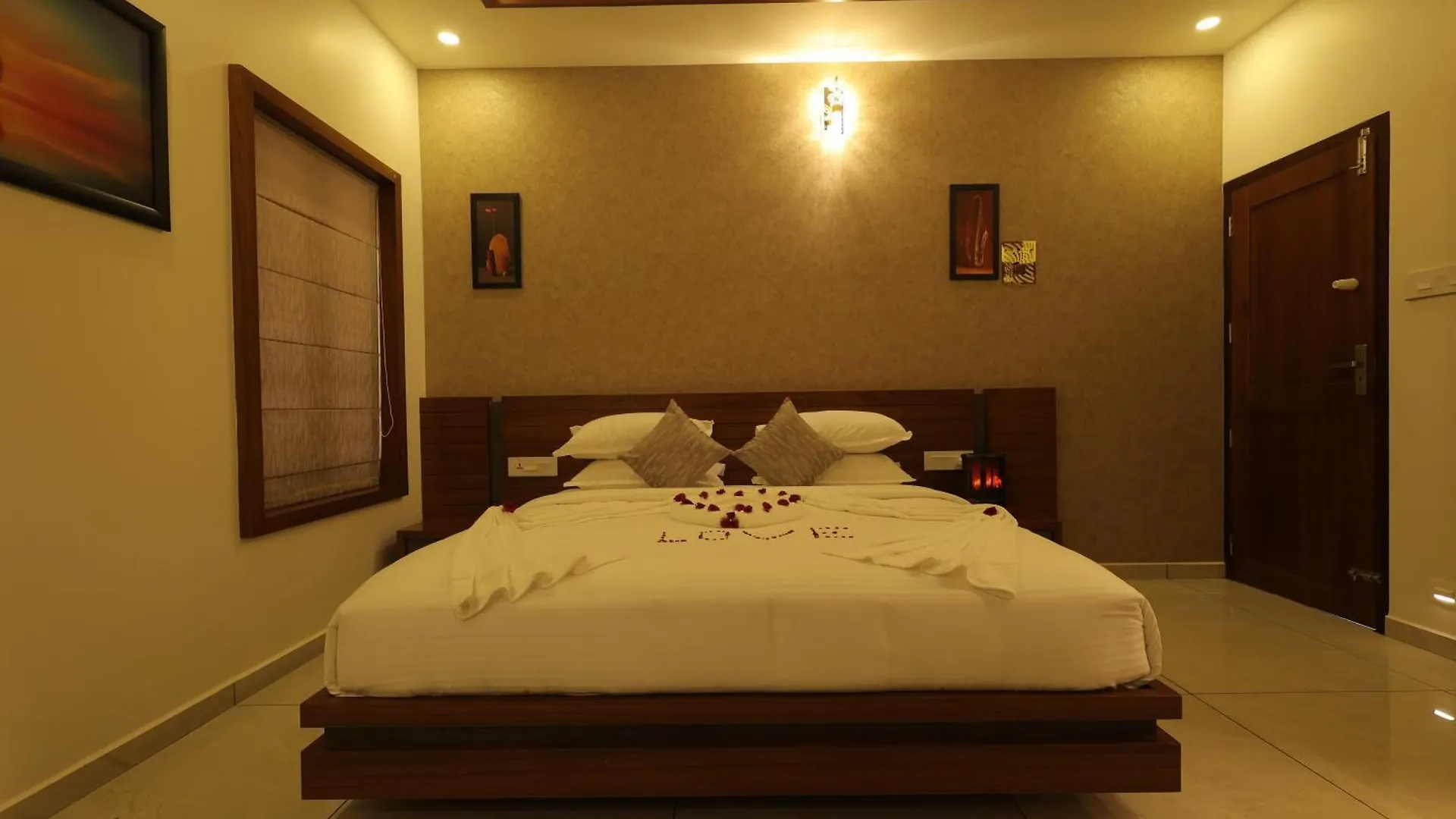 Tatvaura Resort Wayanad Padinjarathara 0*,